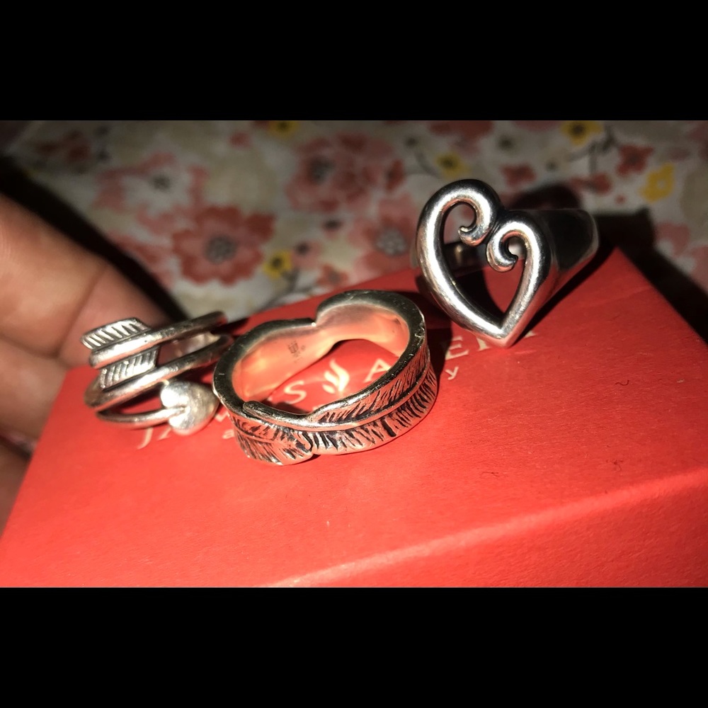 Feather ring